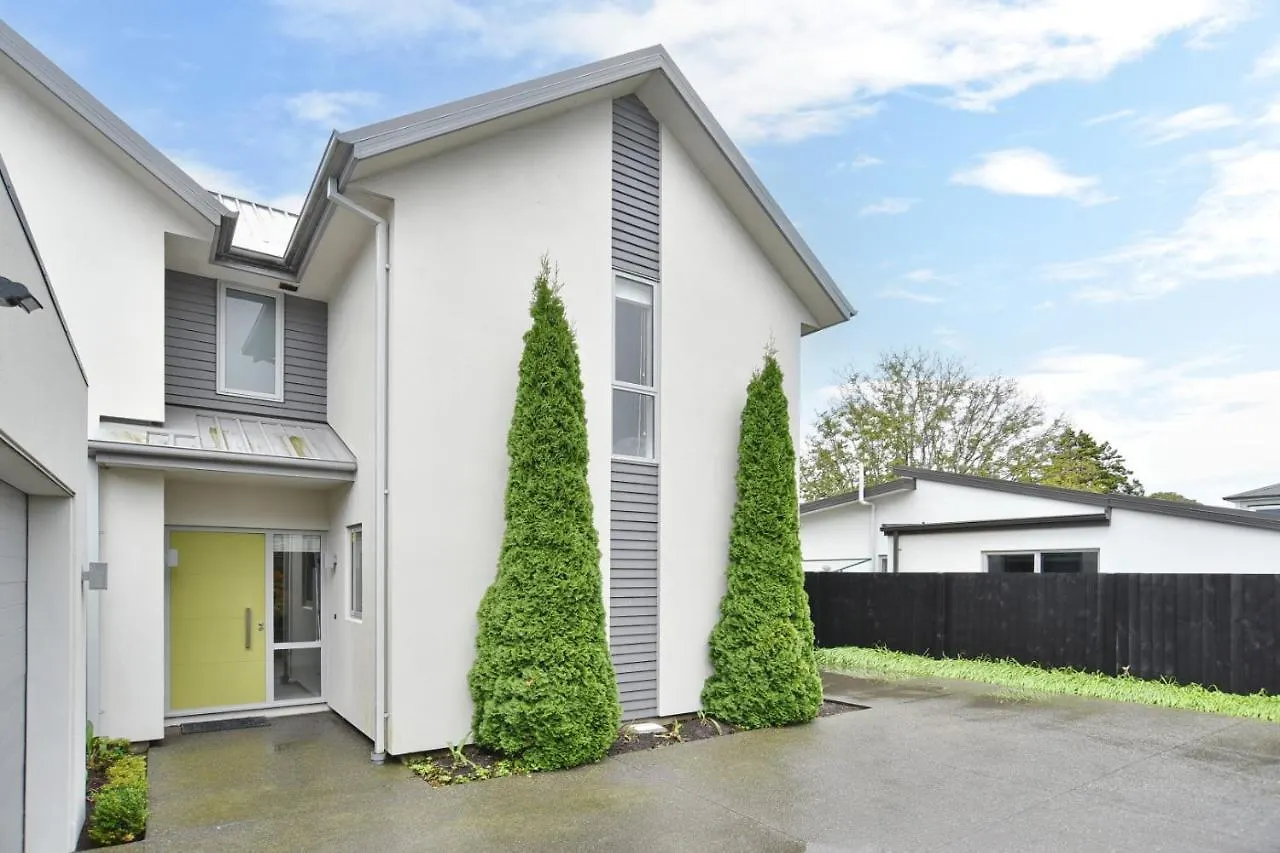 Jeffreys Road - Christchurch Holiday Homes
